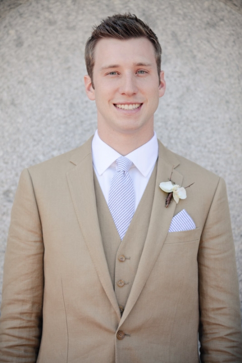 Weddings-2011-06-20-Melissa-Graig-Utah-Wedding-and-Portrait-Photographer-Wadley-Farms-Wedding-lawn-games017IMG_6081-Blog(pp_w480_h720)