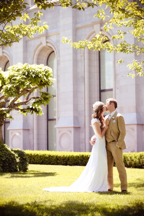 Weddings-2011-06-20-Melissa-Graig-Utah-Wedding-and-Portrait-Photographer-Wadley-Farms-Wedding-lawn-games025IMG_6003-Blog(pp_w480_h720)