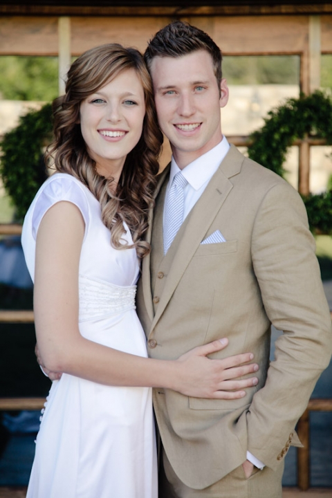 Weddings-2011-06-20-Melissa-Graig-Utah-Wedding-and-Portrait-Photographer-Wadley-Farms-Wedding-lawn-games062IMG_6519-Blog(pp_w480_h720)