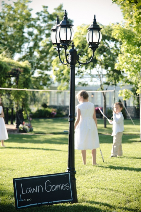 Weddings-2011-06-20-Melissa-Graig-Utah-Wedding-and-Portrait-Photographer-Wadley-Farms-Wedding-lawn-games071IMG_6545-Blog(pp_w480_h720)