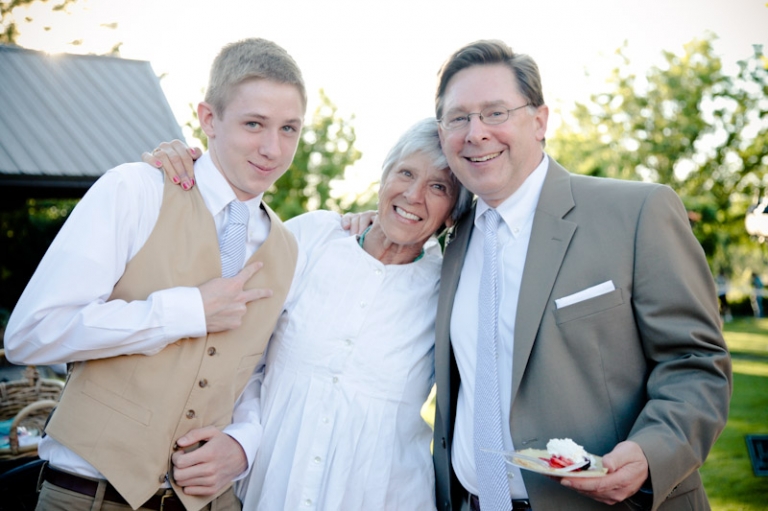 Weddings-2011-06-20-Melissa-Graig-Utah-Wedding-and-Portrait-Photographer-Wadley-Farms-Wedding-lawn-games081IMG_7012-Blog(pp_w768_h511)