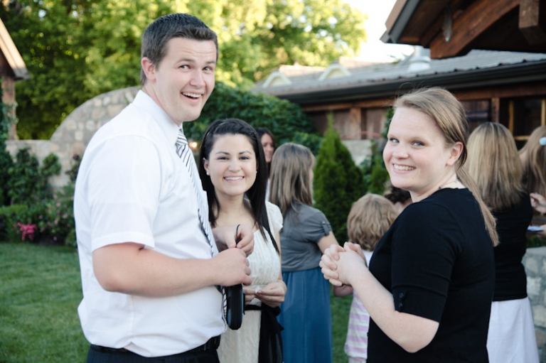 Weddings-2011-06-20-Melissa-Graig-Utah-Wedding-and-Portrait-Photographer-Wadley-Farms-Wedding-lawn-games083IMG_7002-Blog(pp_w768_h511)