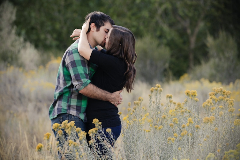 Wedding-and-Portrait-Photographer-Canyon-Fall-couple-pictures002IMG_0138-Blog(pp_w768_h511)