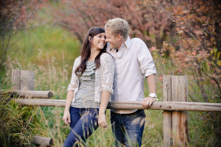 Wedding-and-Portrait-Photographer-Canyon-Fall-couple-pictures022IMG_0501-Blog(pp_w768_h511)