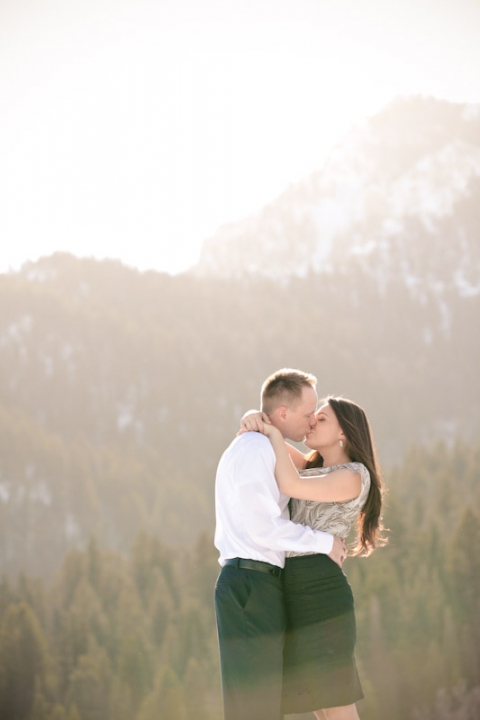 Wedding-and-Portrait-Photographer-Mountain-Engagements036IMG_8057-Blog(pp_w480_h720)