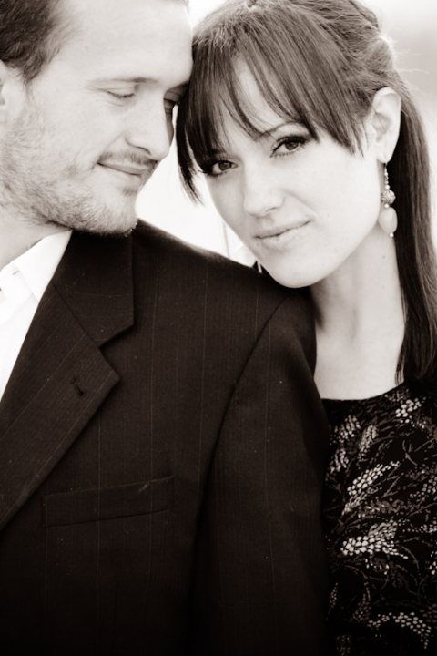 Wedding-and-Portrait-Photographer-Winter-Barn-Engagements003IMG_7338-Blog(pp_w480_h720)