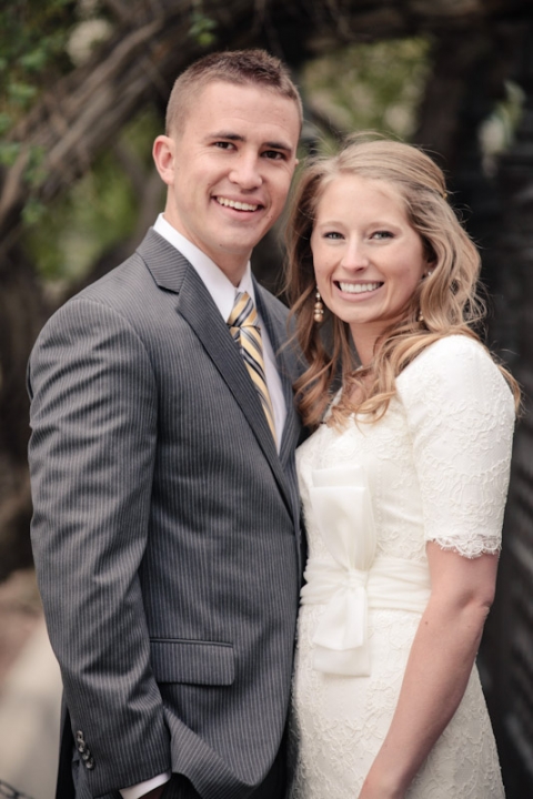 Wedding-and-Portrait-Photographer-Bridals-SLC026IMG_1295-Blog(pp_w480_h720)
