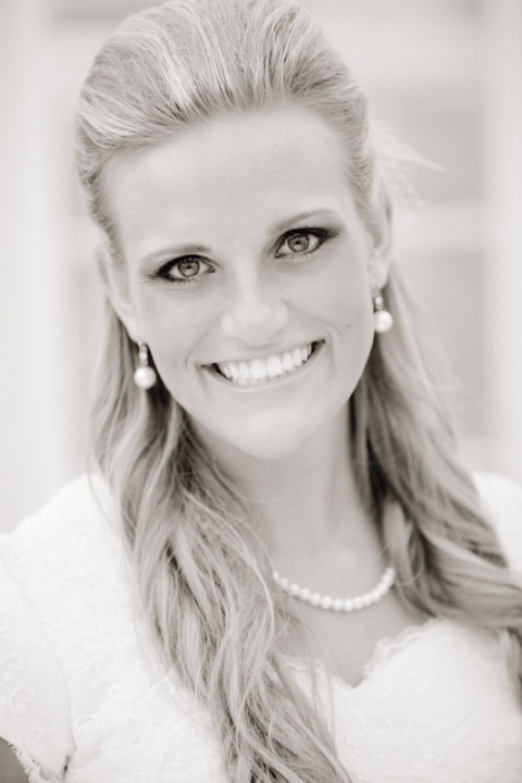 Wedding-and-Portrait-Photographer-Bridals-UT009IMG_8981-Blog(pp_w480_h720)