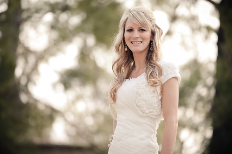 Wedding-and-Portrait-Photographer-Bridals-UT015IMG_4847-Blog(pp_w768_h511)