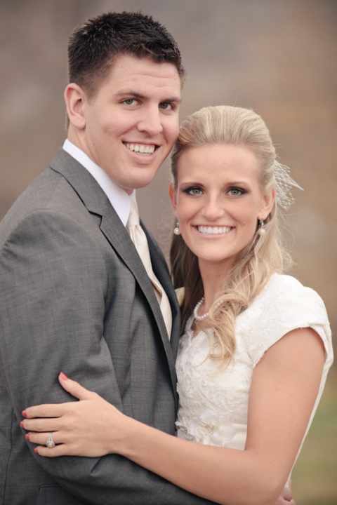 Wedding-and-Portrait-Photographer-Bridals-UT016IMG_9191-Blog(pp_w480_h720)