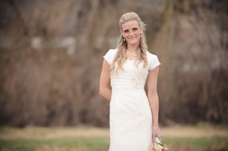 Wedding-and-Portrait-Photographer-Bridals-UT025IMG_9106-Blog(pp_w768_h511)