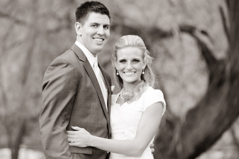 Wedding-and-Portrait-Photographer-Bridals-UT031IMG_9402-Blog(pp_w768_h511)