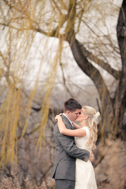 Wedding-and-Portrait-Photographer-Bridals-UT034IMG_9375-Blog(pp_w480_h720)