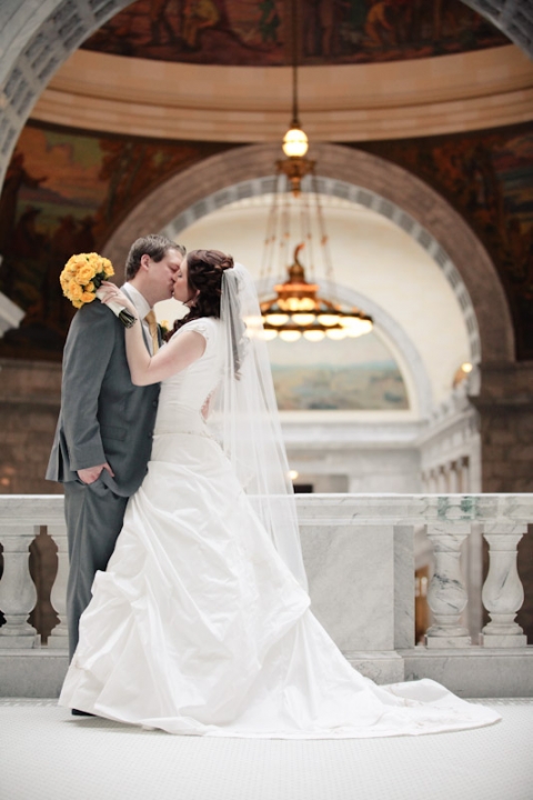 Wedding-and-Portrait-Photographer-Classy-Bridals010IMG_6426-Blog(pp_w480_h720)