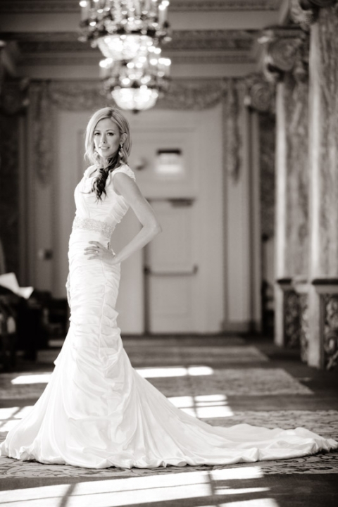Wedding-and-Portrait-Photographer-Classy-Bridals025IMG_2157-Blog(pp_w480_h720)