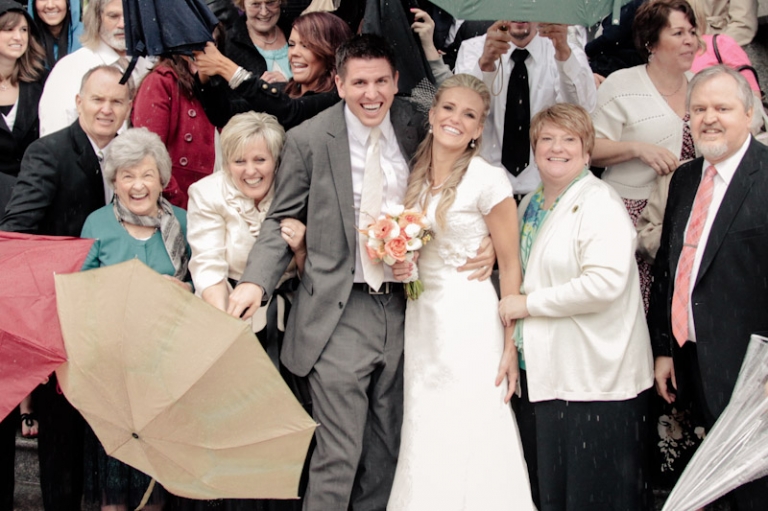 Wedding-and-Portrait-Photographer-Elisabeth-Kate-Studios-Photography-Blossoms-rainy-day013IMG_6743-Blog(pp_w768_h511)