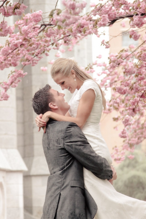 Wedding-and-Portrait-Photographer-Elisabeth-Kate-Studios-Photography-Blossoms-rainy-day030IMG_7028-Blog(pp_w480_h720)