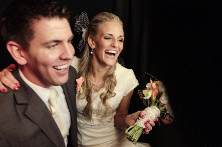 Wedding-and-Portrait-Photographer-Elisabeth-Kate-Studios-Photography-Blossoms-rainy-day064IMG_7314-Blog(pp_w768_h511)