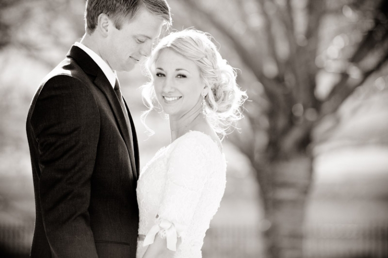 Wedding-and-Portrait-Photographer-Elisabeth-kate-studios-SLC-wedding-photographer005IMG_8891-Blog(pp_w768_h511)