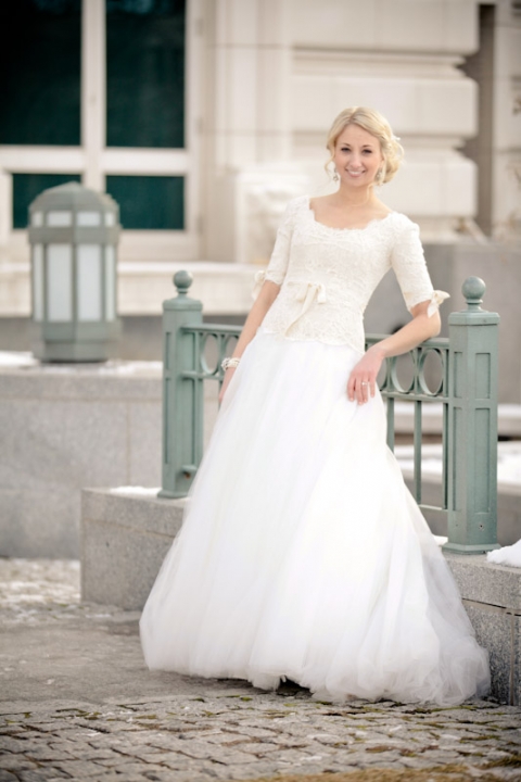 Wedding-and-Portrait-Photographer-Elisabeth-kate-studios-SLC-wedding-photographer038IMG_9180-Blog(pp_w480_h720)