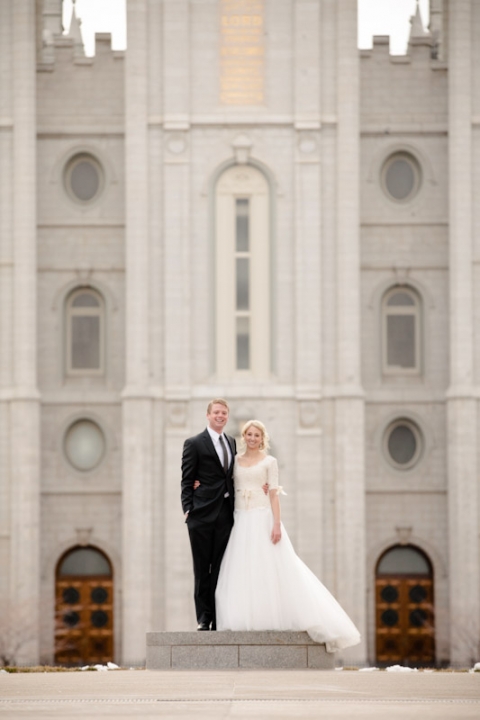 Wedding-and-Portrait-Photographer-Elisabeth-kate-studios-SLC-wedding-photographer046IMG_9491-Blog(pp_w480_h720)