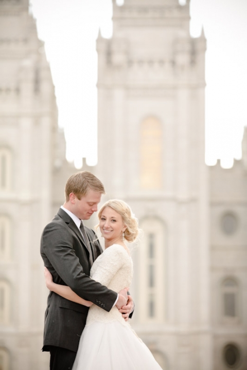 Wedding-and-Portrait-Photographer-Elisabeth-kate-studios-SLC-wedding-photographer047IMG_9444-Blog(pp_w480_h720)