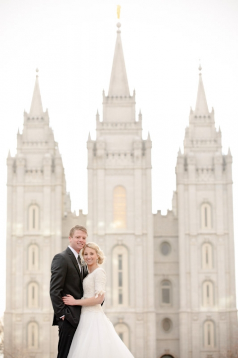 Wedding-and-Portrait-Photographer-Elisabeth-kate-studios-SLC-wedding-photographer048IMG_9433-Blog(pp_w480_h720)