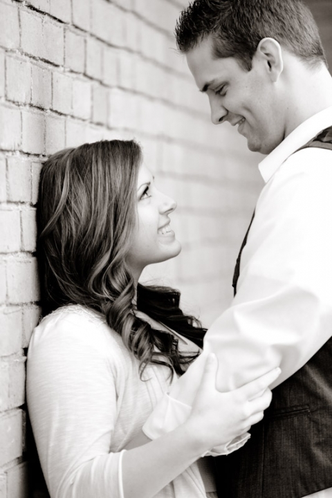 Wedding-and-Portrait-Photographer-Engagements-Elisabeth-Kate-Studios012IMG_2052-Blog(pp_w480_h720)