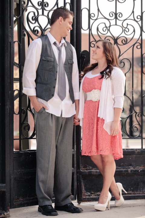 Wedding-and-Portrait-Photographer-Engagements-Elisabeth-Kate-Studios016IMG_2108-Blog(pp_w480_h720)
