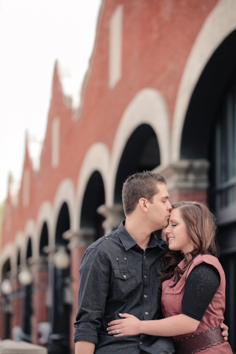 Wedding-and-Portrait-Photographer-Engagements-Elisabeth-Kate-Studios018IMG_2270-Blog(pp_w480_h720)