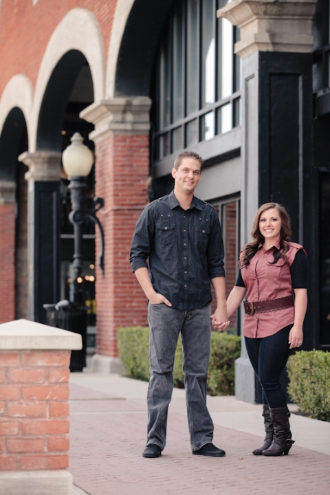 Wedding-and-Portrait-Photographer-Engagements-Elisabeth-Kate-Studios021IMG_2200-Blog(pp_w480_h720)