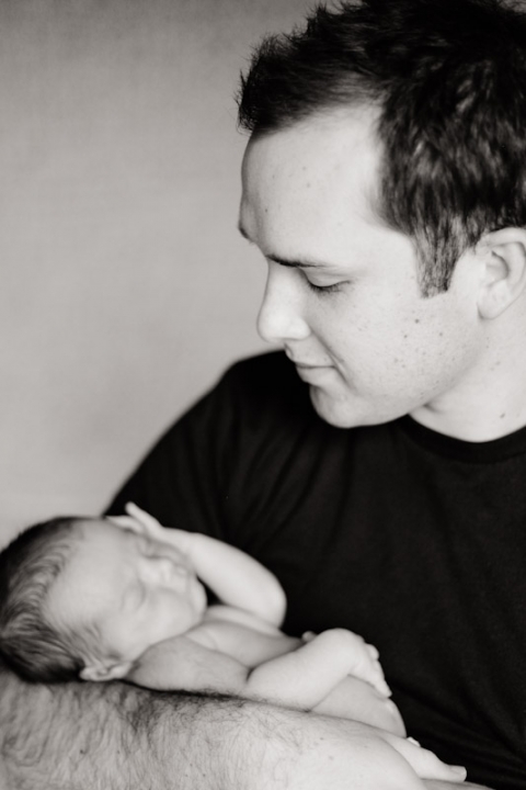 Wedding-and-Portrait-Photographer-Newborn-photos015IMG_5917-Blog(pp_w480_h720)