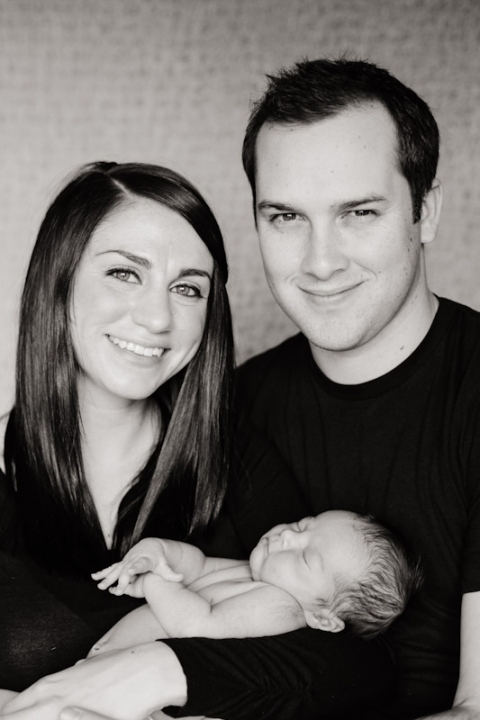 Wedding-and-Portrait-Photographer-Newborn-photos019IMG_5883-Blog(pp_w480_h720)