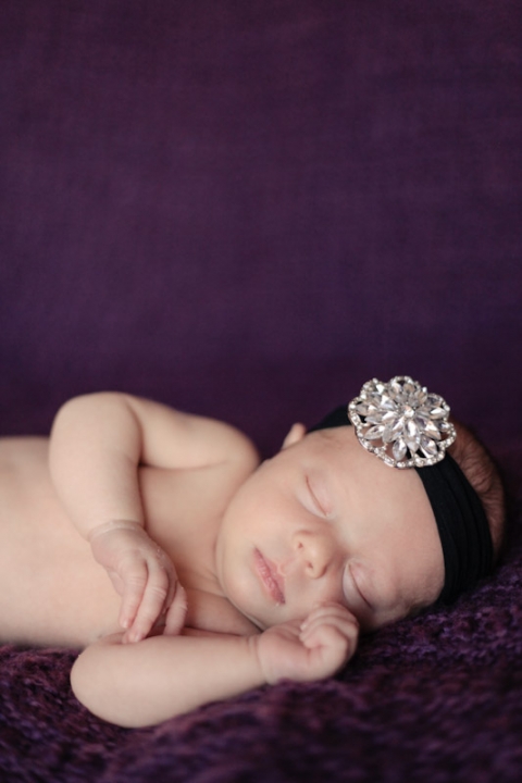 Wedding-and-Portrait-Photographer-Newborns011IMG_8380-Blog(pp_w480_h720)