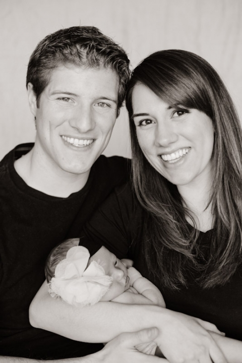 Wedding-and-Portrait-Photographer-Newborns016IMG_8206-Blog(pp_w480_h720)