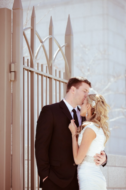 Wedding-and-Portrait-Photographer-draper-temple027IMG_0330-Blog(pp_w480_h720)