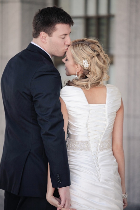 Wedding-and-Portrait-Photographer-draper-temple033IMG_0422-Blog(pp_w480_h720)