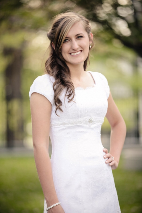 Wedding-and-Portrait-Photographer-Bridals-Kristine-Kirk005IMG_2090-Blog(pp_w480_h720)