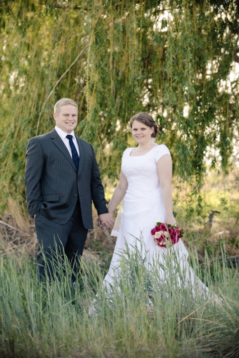 Wedding-and-Portrait-Photographer-Bridals-UT007IMG_0744-Blog(pp_w480_h720)
