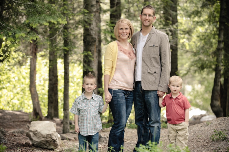 Wedding-and-Portrait-Photographer-Family-Campfire-shoot001IMG_2665-Blog(pp_w768_h511)