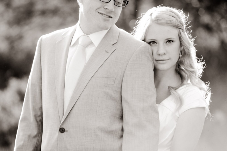 Wedding-and-Portrait-Photographer-Mountains-Bridals018IMG_5194-Blog(pp_w768_h511)