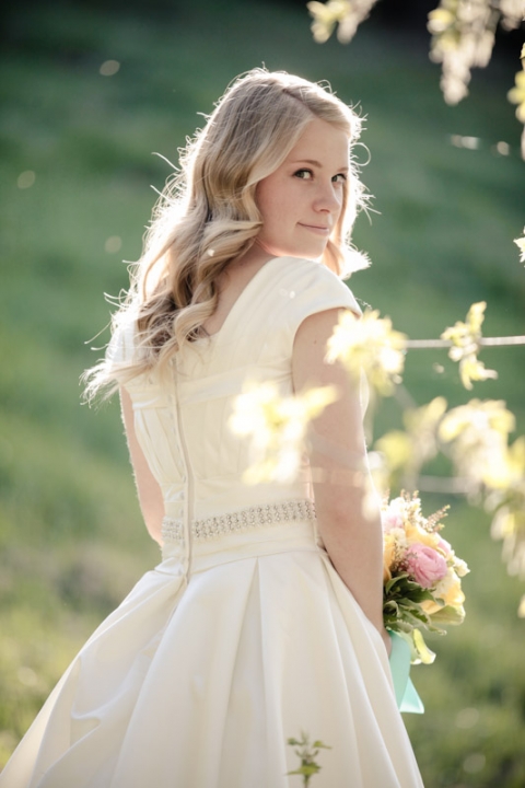 Wedding-and-Portrait-Photographer-Mountains-Bridals022IMG_5315-Blog(pp_w480_h720)