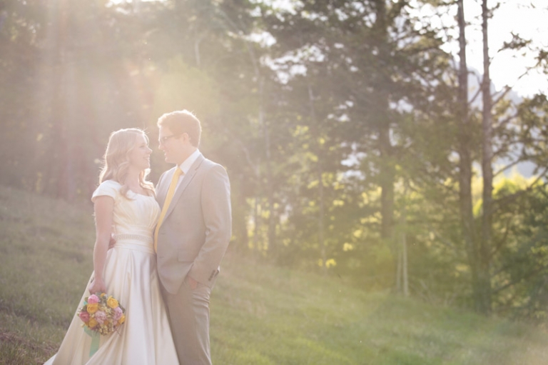 Wedding-and-Portrait-Photographer-Mountains-Bridals025IMG_5485-Blog(pp_w768_h511)
