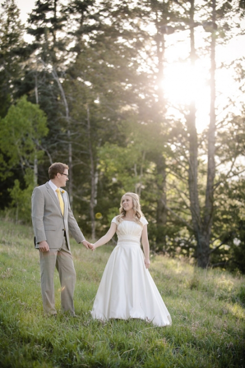 Wedding-and-Portrait-Photographer-Mountains-Bridals036IMG_5587-Blog(pp_w480_h720)