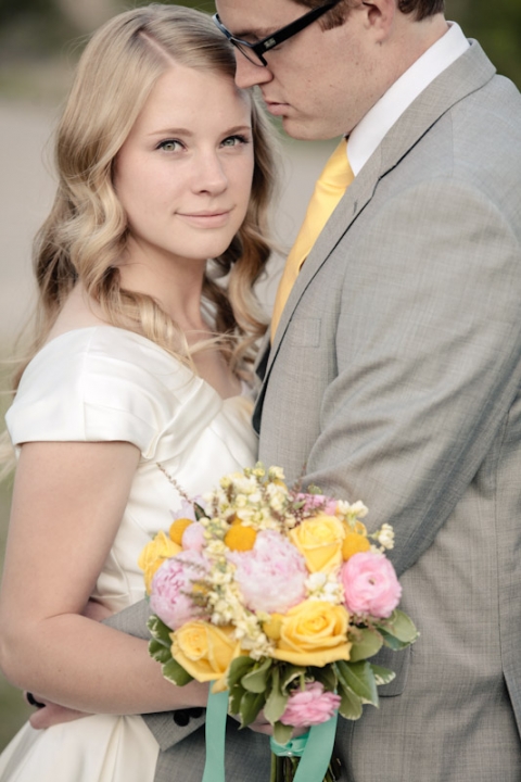 Wedding-and-Portrait-Photographer-Mountains-Bridals042IMG_5801-Blog(pp_w480_h720)