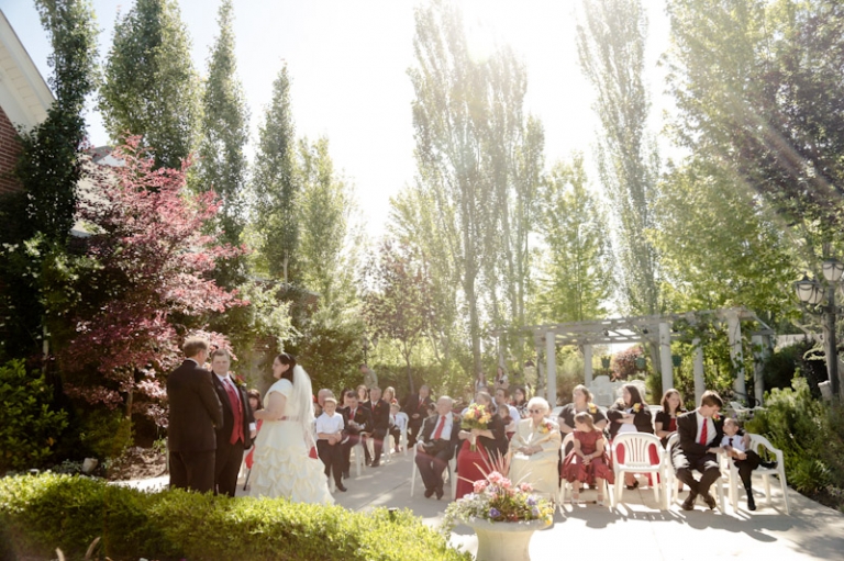 Wedding-and-Portrait-Photographer-North-Hampton-house-reception-center0080R0A9564-Blog(pp_w768_h511)