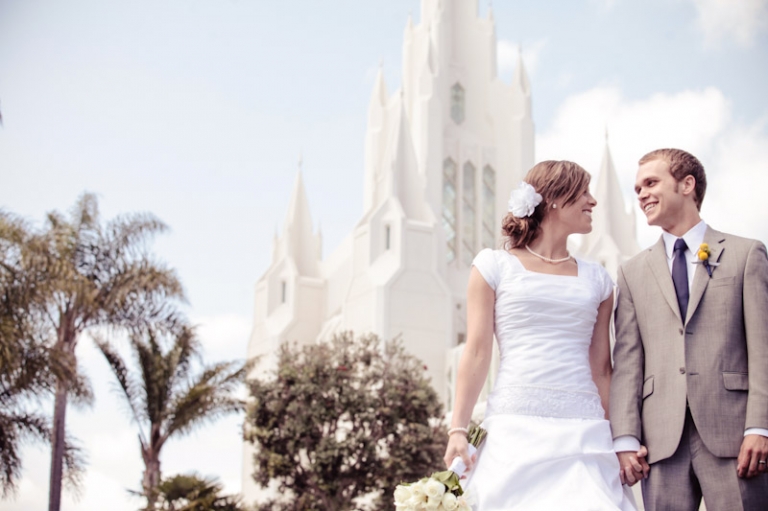 Wedding-and-Portrait-Photographer-San-Diego-Temple-California-Wedding-Photographer021IMG_4861-Blog(pp_w768_h511)