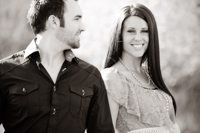 Wedding-and-Portrait-Photographer-Spring-engagements-UT016IMG_8190-Blog(pp_w768_h511)
