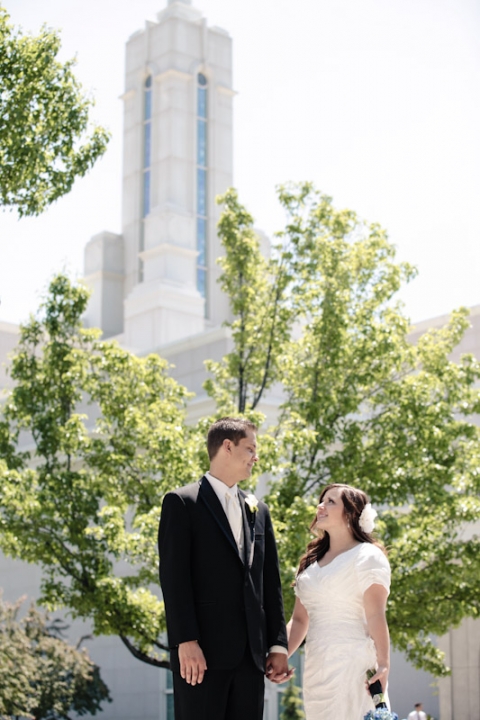 Wedding-and-Portrait-Photographer-Timpanogos-Wedding-Photographer014IMG_0004-Blog(pp_w480_h720)