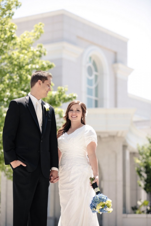 Wedding-and-Portrait-Photographer-Timpanogos-Wedding-Photographer015IMG_0018-Blog(pp_w480_h720)